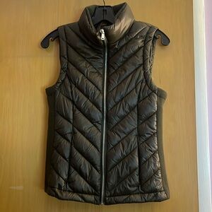 Olive Green Vest w/ Pockets - Size Small